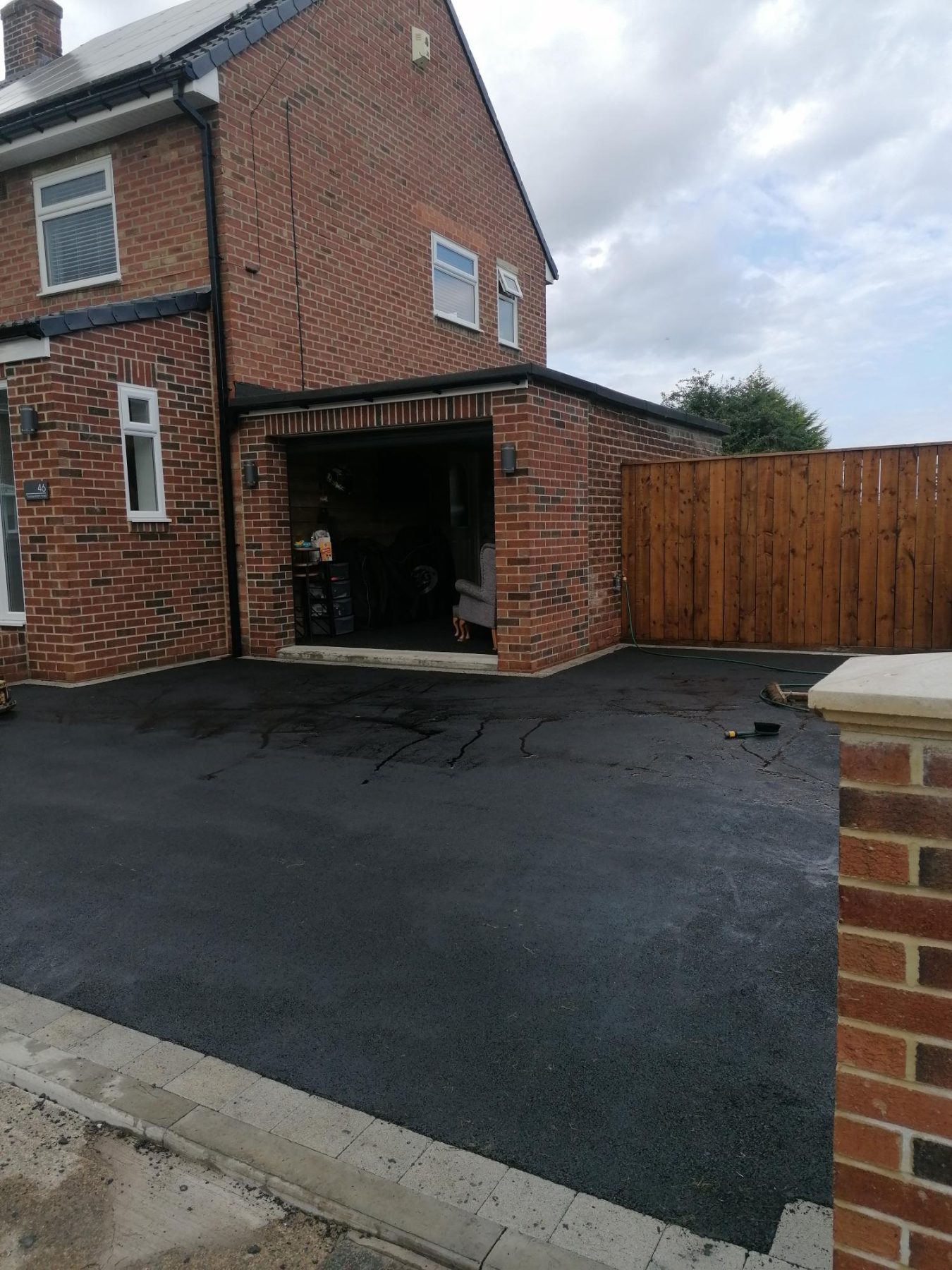 Commercial & Domestic Driveway Resurfacing Commercial & Domestic Driveway Resurfacing
