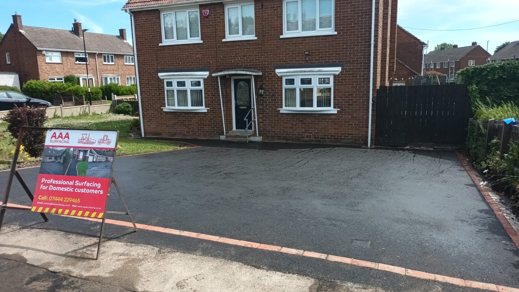 Commercial & Domestic Driveway Resurfacing Commercial & Domestic Driveway Resurfacing