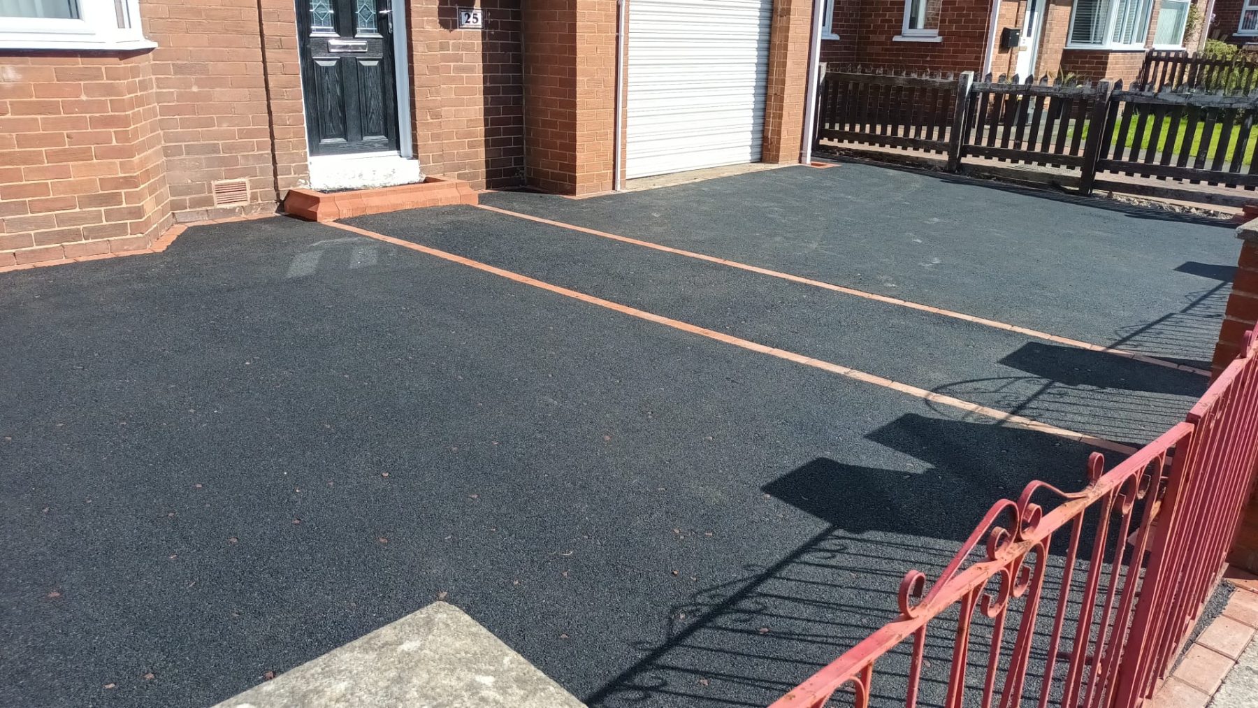 Commercial & Domestic Driveway Resurfacing Commercial & Domestic Driveway Resurfacing